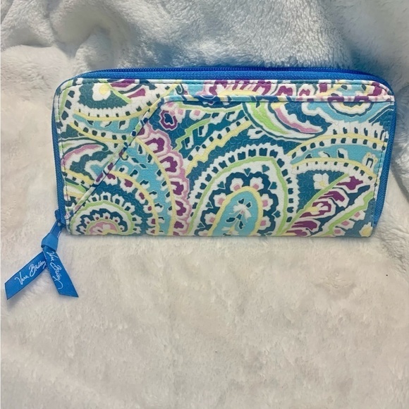 Vera Bradley Large Wallet Clutch Blue Geometric Floral Paisley Zip-Up Card Slots - Picture 3 of 16